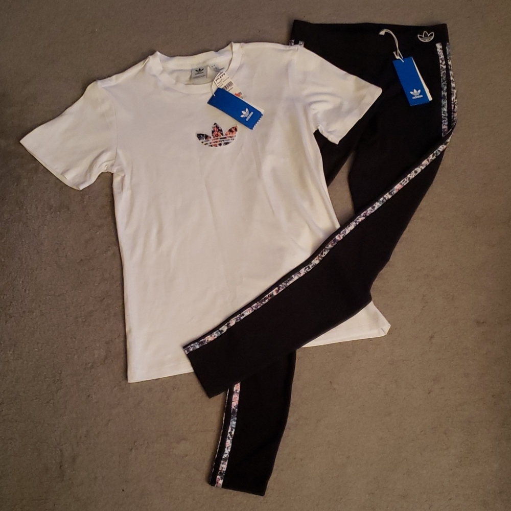 Adidas Floral Details Leggings & Shirt SET